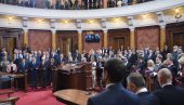 PREMIJERKA BRNABIĆ I MINISTRI POLOŽILI ZAKLETVU: Prisustvovao i predsednik Vučić (FOTO/VIDEO)