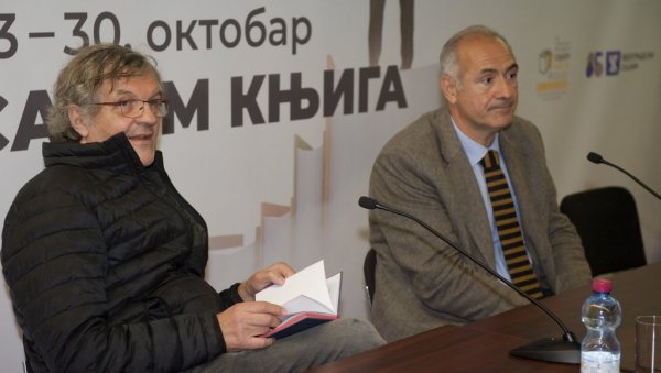 ХАНДКЕОВ ХОД ПО ЖИЦИ: Емир Кустурица представио своју књигу Видиш ли да не видим