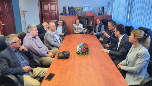 СУСРЕТ ПОБРАТИМА: Угљевик угостио делегације из Словеније и Северне Македоније