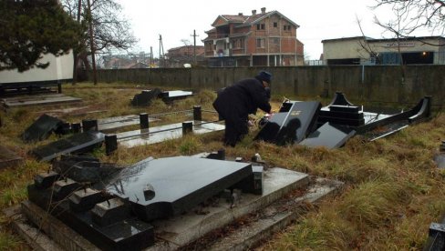 ТРАЖЕ ДА СЕ ПОЧИНИОЦИ ПРИВЕДУ ПРАВДИ: ОЕБС осудио скрнављење српског гробља у Ораховцу