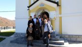 ČEH POSTAO PRAVOSLAVAC: Krstio se u maloj seoskoj crkvi na zapadu Srbije