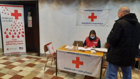 ПОЗИВ ХУМАНИМА: Сутра акција давања крви за средњошколце у Костолцу