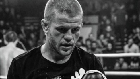 RUSKI MMA BORAC (34) OTROVAN: Lekari se bore za život njegove supruge (FOTO)