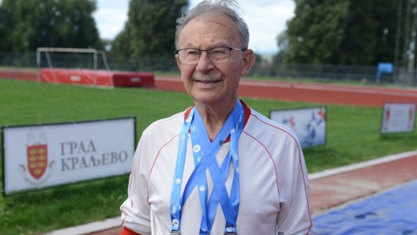 ОДЛИЧЈА ТЕШКА 37 КИЛОГРАМА: Краљевчанин Милан Матијевић у 88. години врло успешан на многим атлетским надметањима