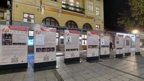 IZ LJUBAVI NA DASKAMA KOJE ŽIVOT ZNAČE: U Leskovcu počeo jubilarni Festival amaterske pozorišne režije (FOTO)
