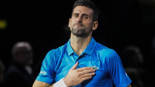 РИВАЛА ДОВЕО ДО ЛУДИЛА Новак Ђоковић самлео Италијана, нестварна игра за полуфинале Париза