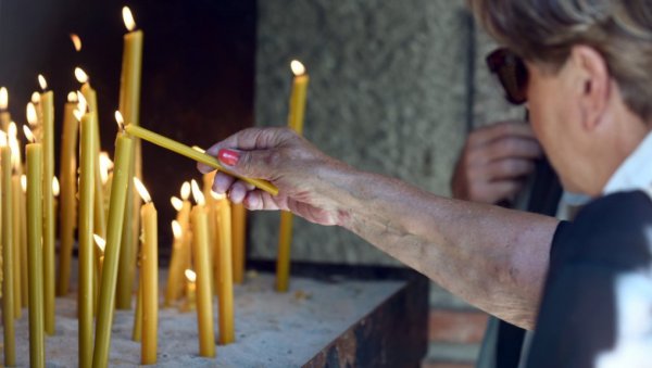 ДАНАС СУ ЗИМСКЕ ЗАДУШНИЦЕ: Најављују припреме за почетак Часног поста