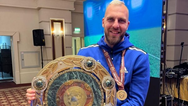 УСПЕХ КАРИЈЕРЕ СРПСКОГ ГОЛМАНА: Доминантним партијама освојио титулу у Казахстану (ФОТО)