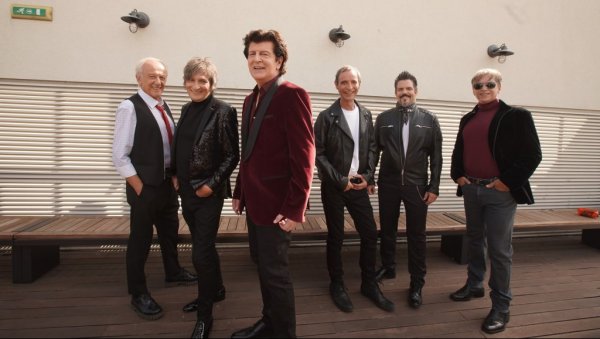 САН ФРАНЦИСКО ОЧЕКУЈЕ РОКЕРЕ: Бајага и Инструктори отпутовали на северноамеричку мини-турнеју