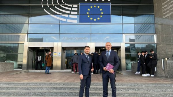 АПЛИКАЦИОНА КЊИГА БУДВА 2028 У БРИСЕЛУ: Предата кандидатура за Европску престоницу културе