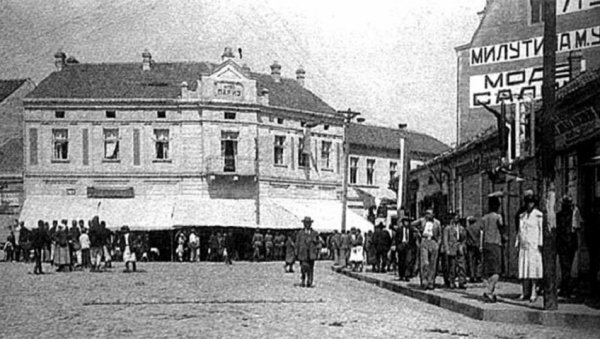 ЧАРАПАНИЈУ ПОГАЂАЛИ ПЉУВАЧКИ ДВОБОЈИ И ХАПШЕЊА ТРОВАЧИЦА: Невероватна историја Крушевца од 1849. до 1940.