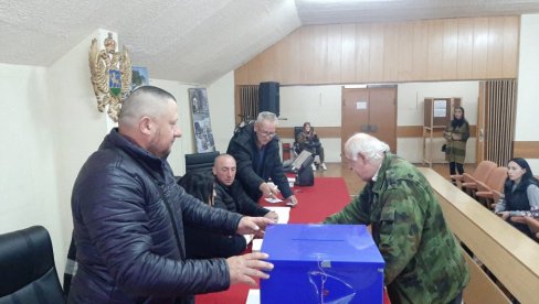 LOKALNI IZBORI U ŠAVNIKU: Glasalo 28 odsto birača, za sad bez incidenata