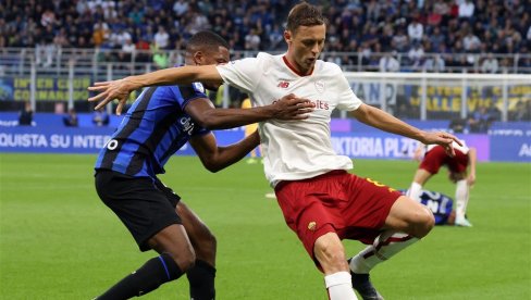 ITALIJANI HVALE SRBINA: Mediji ne štede komplimente posle meča Roma - Juventus
