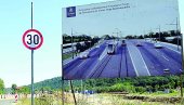 ПАВЛОВИМ БУЛЕВАРОМ ДОГОДИНЕ: Радови на изградњи Раковичке саобраћајнице и даље стагнирају, радника нема ни на видику