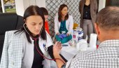 BESPLATNO MERILI NIVO ŠEĆERA I KRVNI PRITISAK: U Baru obeležen Svetski dan borbe protiv šećerne bolesti