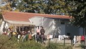 BEZ ŠATORA SA IZBEGLICAMA: Rasterećen Prihvatni centar za migrante u Subotici
