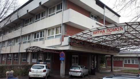NOVOSTI SAZNAJU: Učenik koji je izmakao stolicu profesorki u Trsteniku noćas primljen u bolnicu - Prijavljen pokušaj samoubistva