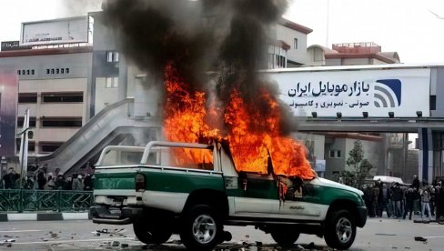 КРВАВА НОВА ГОДИНА У ИРАНУ: На прослави Чахаршанбе-Сури погинуло преко 17 људи, а повређено 700