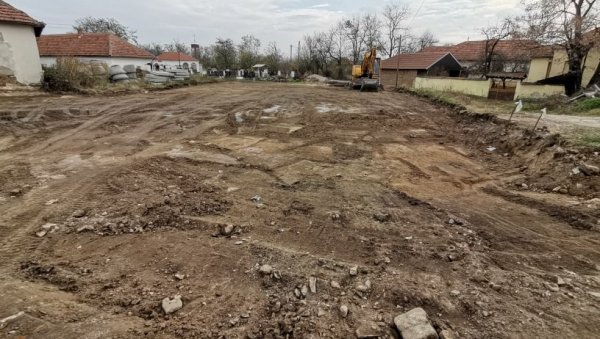 ГРАД УЛАЖЕ У РАЗВОЈ СЕЛА: Мултифункционални терен у Доњем Вртогошу