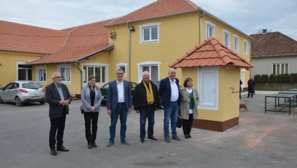 РЕНОВИРАЊЕ: Обновљен кров на Дому културе у Чешљевој Бари