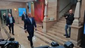 МИЛО НЕ СЛУША ВЕЋИНУ: Ђукановић се огласио после друге пропале рунде преговора о превазилажењу кризе