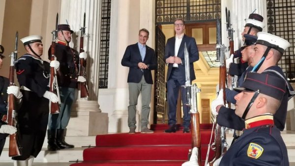 ВУЧИЋ ПОСЛЕ САСТАНКА СА МИЦОТАКИСОМ: Разговарали смо о Косову и Метохији, свим темама од значаја за цео регион