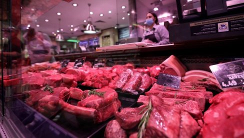 ZA ŠEST MESECI IMAĆEMO ŠUPLJINE NA POLICAMA: Nemačkoj prete nestašice mesa, moguć skok cena od čak 40 odsto