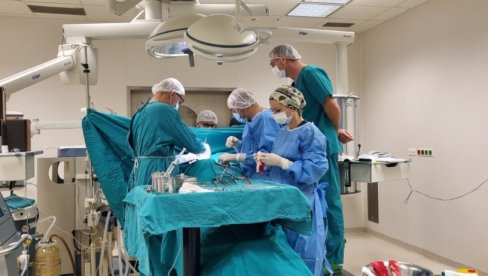 БЛАГОДЕТ ЗА ПАЦИЈЕНТЕ: Хирурзи из Бијељине обучавају се у најпрестижнијим европским клиникама