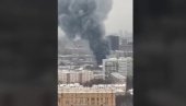 LJUDI ZAROBLJENI U ZAPALJENOM SKLADIŠTU U MOSKVI: Akcija spašavanja u toku, do sad evakuisano sedam osoba