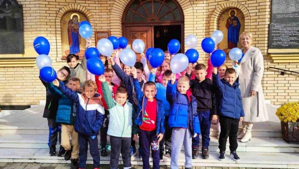 ОСТАВЉАЈУ СВОЈ ТЕМЕЉ: Угљевички ђаци обележили Међународни дан детета