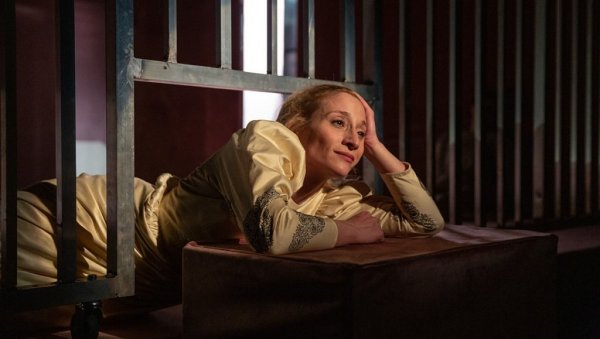 РАША ЗА ВАЊУ ЕЈДУС: Награда за улогу Алексије у представи Успаванка за Алексију Рајчић