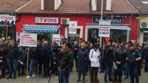 ПОМОЋ ТРАЖЕ ОД НЕМАЧКЕ АМБАСАДЕ: Синдикат Црногорског телекома тврди да управа не поштује права запослених