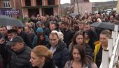 SRBI SA CENTRALNOG KOSOVA NA SKUPU U GRAČANICI: Pružamo čvrstu podršku braći i sestrama na severu (VIDEO)