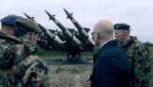NEVA ČUVA SRPSKO NEBO: Vučević sa generalima obišao 250. raketnu brigadu (FOTO)