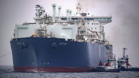 ВАШИНГТОН КИПТИ ОД БЕСА: Иранска ратна морнарица отела амерички танкер, сада плови ка Ирану