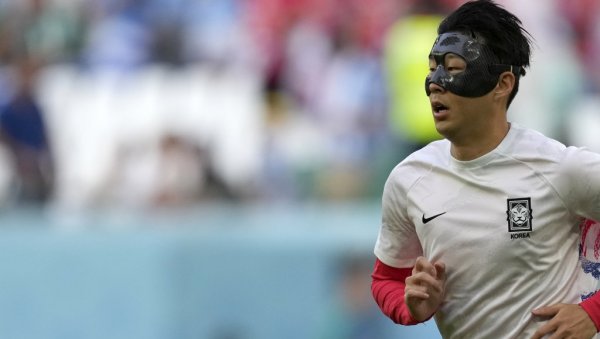 ЕХ, ДА СЕ РАЧУНАЈУ СТАТИВЕ: Уругвај и Јужна Кореја одиграли невероватан меч без голова (ФОТО/ВИДЕО)