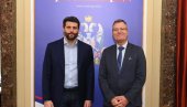 BEOGRAD SPREMAN DA PRATI PRKASU SLOVENIJE: Gradonačelnik Šapić sa ambasadorom Slovenije i otpravnicom poslova Severne Makedonije