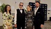 JELENA TOMAŠEVIĆ ODUŠEVILA ABU DABI: Poznata srpska pevačica sa Bočelijem fascinirala publiku (VIDEO)