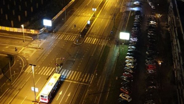 СВИ ГЛЕДАЈУ УТАКМИЦУ И БОДРЕ ОРЛОВЕ: Београдске улице вечерас су празне