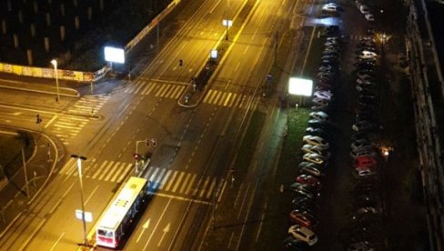 SVI GLEDAJU UTAKMICU I BODRE ORLOVE: Beogradske ulice večeras su prazne