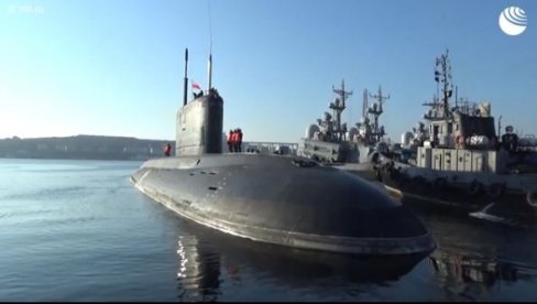 SA DOMETOM GAĐANJA VIŠE OD HILJADU KILOMETARA: Najnovija podmornica „Magadan“ ispalila „kalibre“ u Japanskom moru (VIDEO)