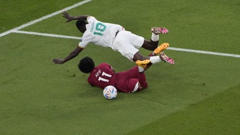 ELIMINACIJA DOMAĆINA U SENCI SKANDALOZNOG SUĐENJA: Katar i Senegal odigrali meč koji je obeležila arbitarska bruka!