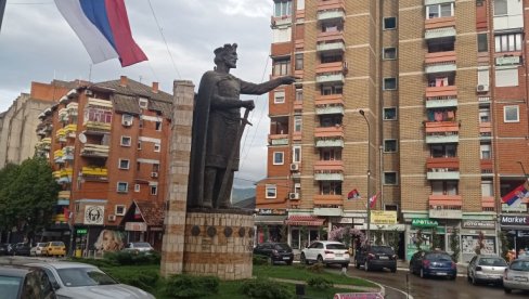 СРБИ НАЈАВИЛИ БОЈКОТ: Ванредни избори приштинских власти за општине на северу Космета