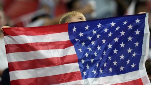 STRATEGIJA NACIONALNE BEZBEDNOSTI SAD UZNEMIRILA EVROPU? Britanski Telegraf: Dokument pažljivo izbegava kritiku Rusije