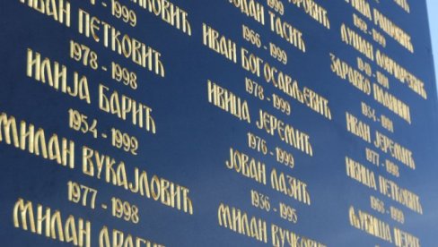 ГИНУЛИ СУ, А О ЊИМА СЕ ЋУТАЛО: Страдали су на Космету и у ратовима 90-их, а данас им у Крушевцу подижу споменике (ФОТО)