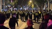 PROTESTI U KINI: Demonstracije zbog strogih mera protiv korona virusa