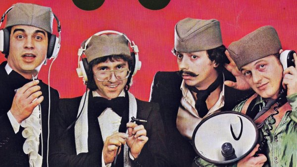 САДА САМ СЛУШАЧ ТУЂЕ МУЗИКЕ ИЗ ПРОШЛОСТИ: Хитмејкер Борис Бизетић за Новости, о каријери дужој од пола века и успесима