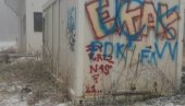 NOVE PROVOKACIJE ALBANACA NA KIM: Posle isticanja albanskih zastava u Klokotu, sada grafiti terorističke OVK