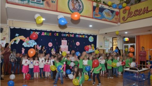 ОБЕЛЕЖЕНЕ 42 ГОДИНЕ РАДА: Предшколска установа „Мајски цвет“ слави године успешног рада и постојања