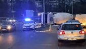 NESREĆA NA MEDAKOVIĆU: Prevrnuo se kamion sa mešalicom (VIDEO)